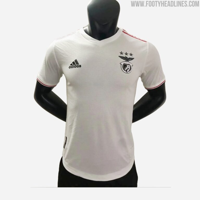 Vaza a segunda camisa do Benfica para a próxima temporada