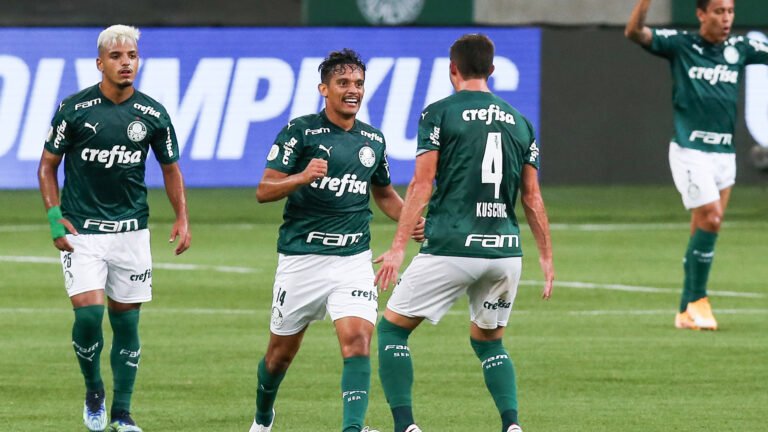 Dinheiro para o Palmeiras: Warner paga 1ª parcela pelos direitos de transmissão