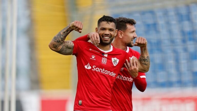 Benfica quer contratar atacante ex-Atlético Mineiro