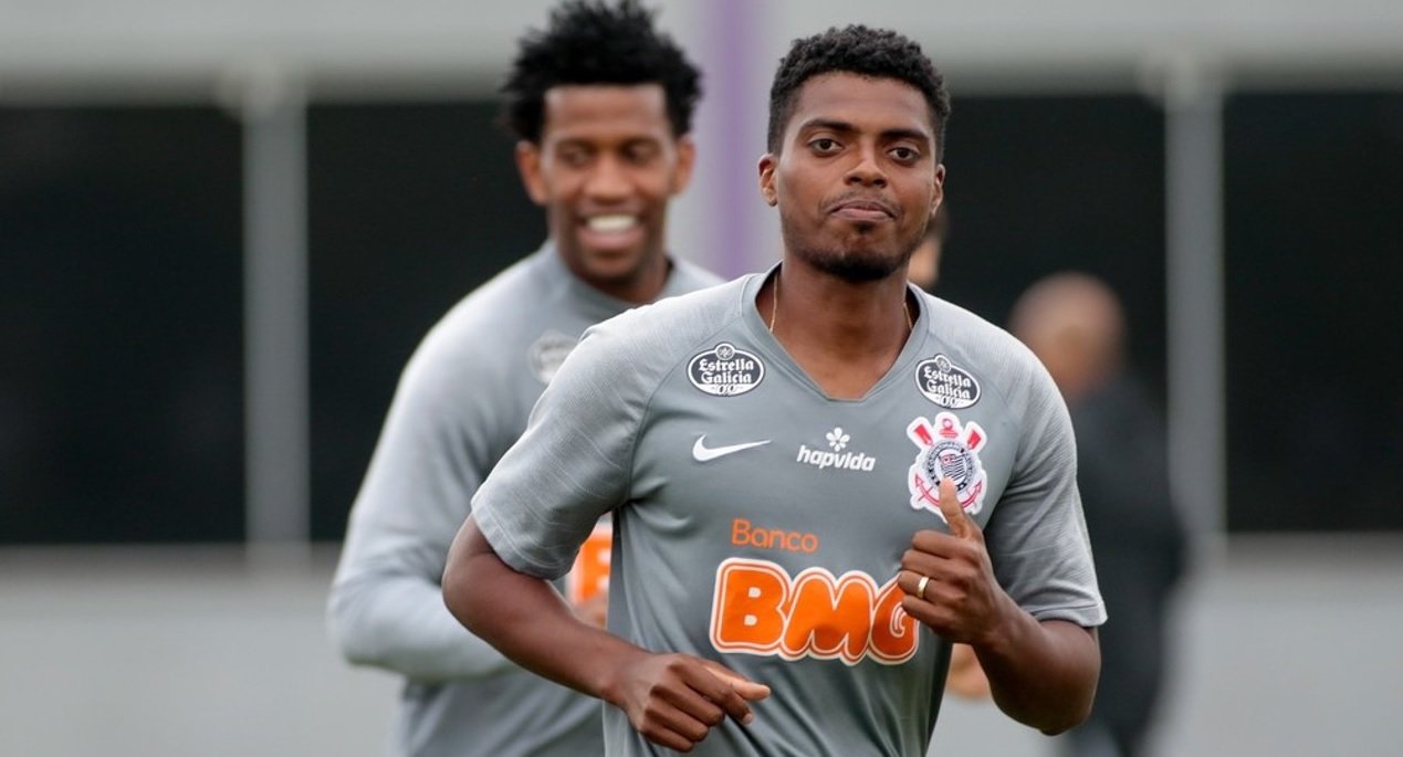 Internacional faz sondagem por dupla de zaga do Corinthians