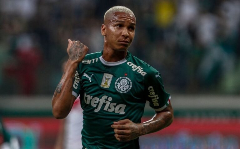 Deyverson é oferecido ao Atlético Mineiro