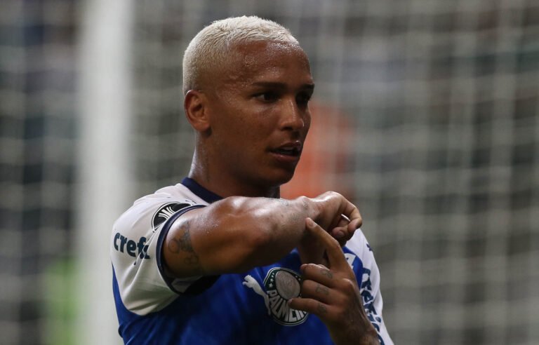 Deyverson é registrado no BID e pode ser inscrito em competições