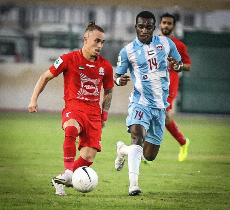 Meia acerta renovação de contrato com clube dos Emirados Árabes