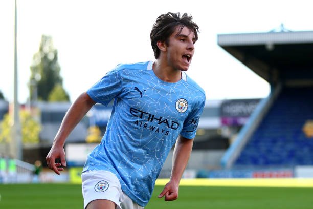 Barcelona tenta acertar com outra joia do Manchester City