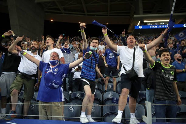 Champions League confirma 5.600 pessoas testadas e três em isolamento