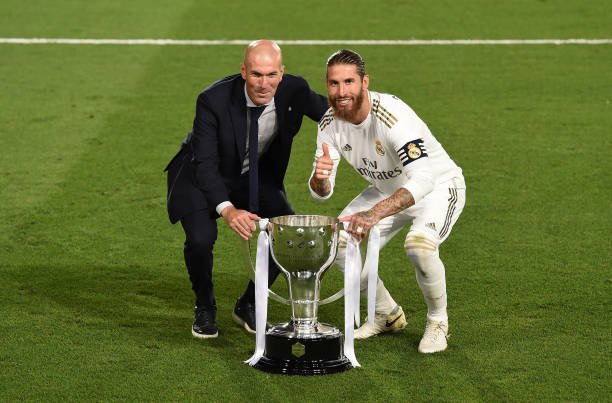 Sergio Ramos e Marcelo se despedem de Zidane após sua saída do Real Madrid