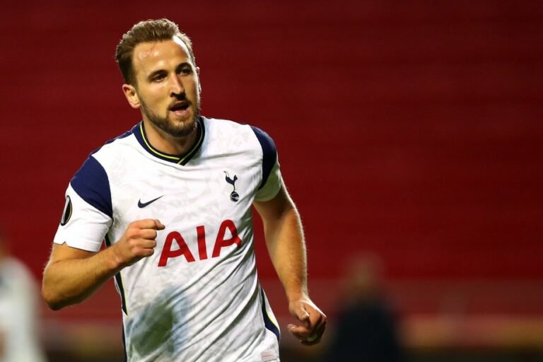 Manchester United prepara oferta por Harry Kane