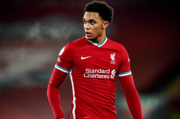 Real Madrid estuda a contratação de Alexander-Arnold