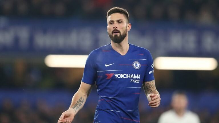 Giroud é desejado por dois clubes italianos
