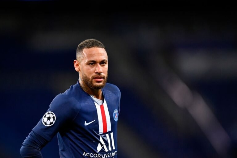 Neymar é acusado na justiça de planejar assalto armado e ameaçar ativista