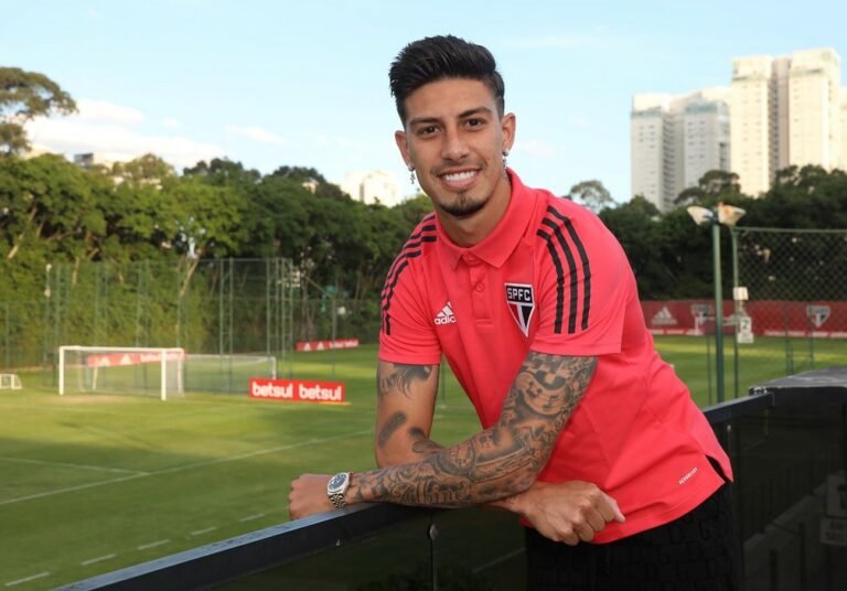 Com a contratação de Rigoni, São Paulo excede limite de estrangeiros em competições da CBF