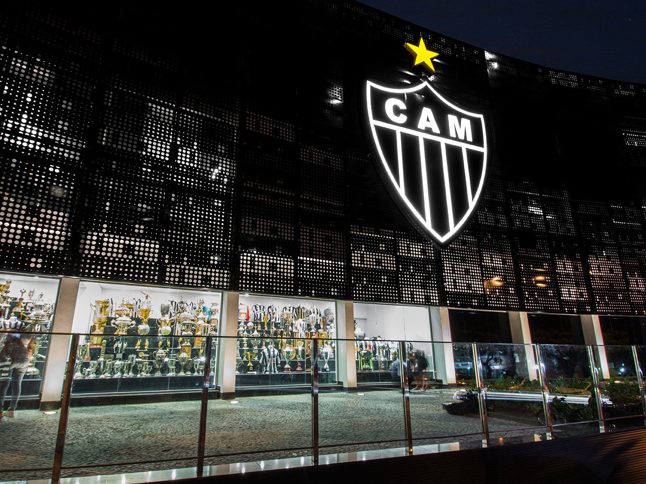 Atlético Mineiro monitora oito jogadores colombianos