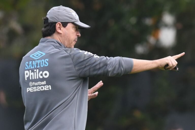 Santos encerra preparação para enfrentar o Fluminense; veja a provável escalação