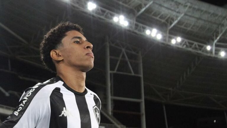 Os valores pagos pelo Internacional para contratar Paulo Victor