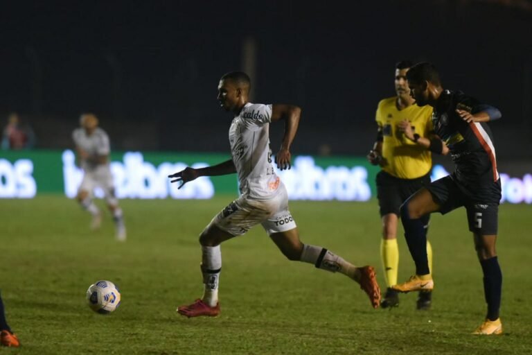 Lucas Braga é dúvida para o jogo contra o Ceará, saiba mais