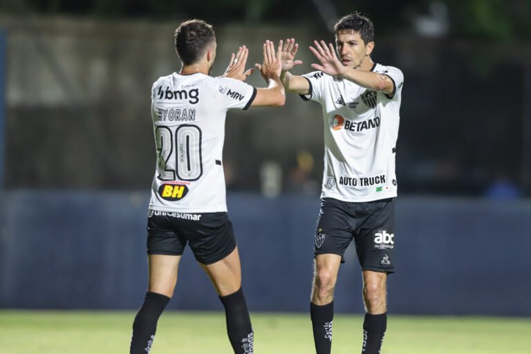 Galo supera o Remo e sai em vantagem no jogo de ida da Copa do Brasil