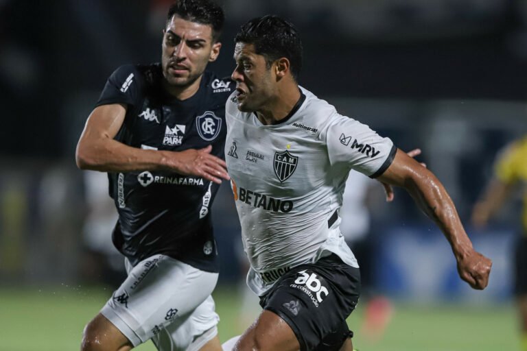 Hulk se pronuncia sobre “fake news” a respeito de Atlético e Remo