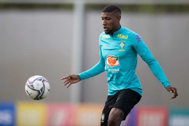 Dirigentes da Inter de Milão se encontram com agentes de Emerson, lateral do Barcelona