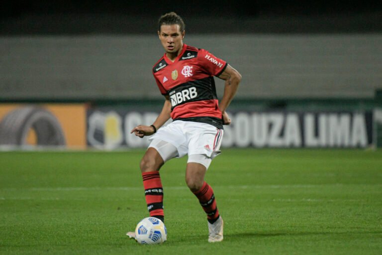 Flamengo completa três jogos seguidos sem sofrer gols pela primeira vez em 2021