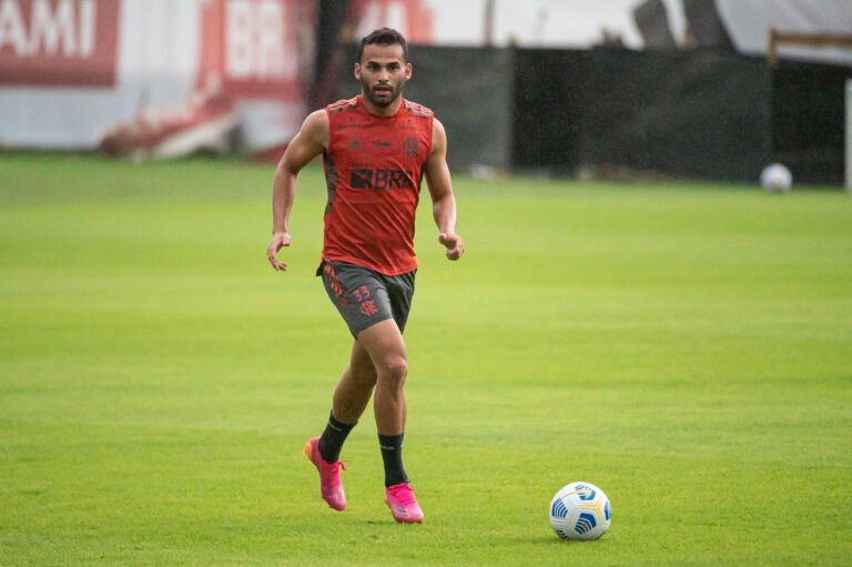 Em processo final de recuperação, Thiago Maia pode retornar na próxima rodada do Brasileirão