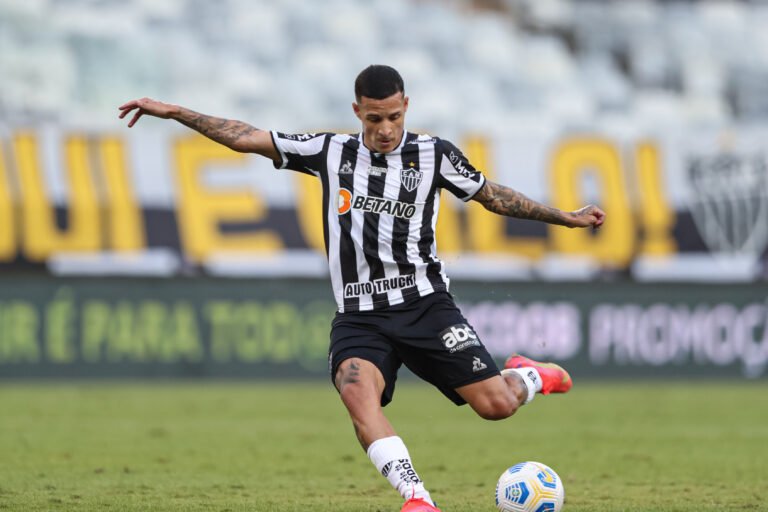 Arana é convocado para a Seleção Olímpica e desfalca o Galo nas oitavas da Libertadores
