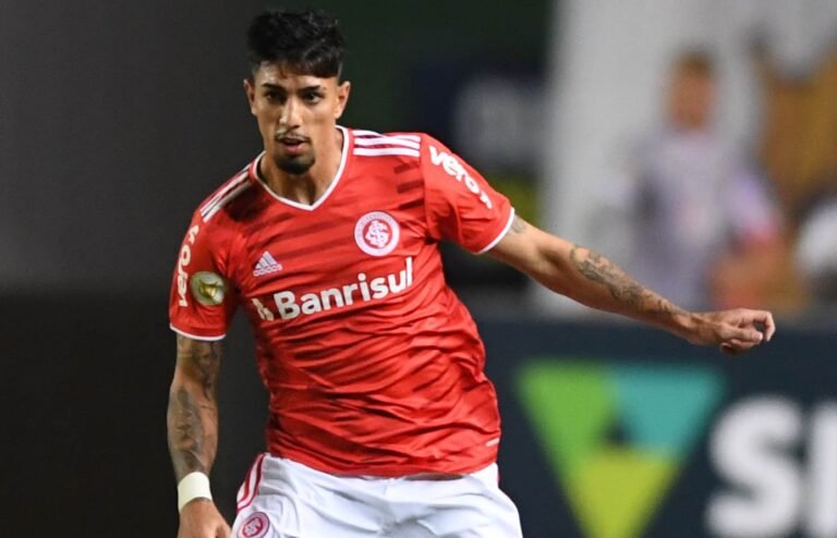 Internacional encaminha empréstimo de Léo Borges e Peglow ao Porto