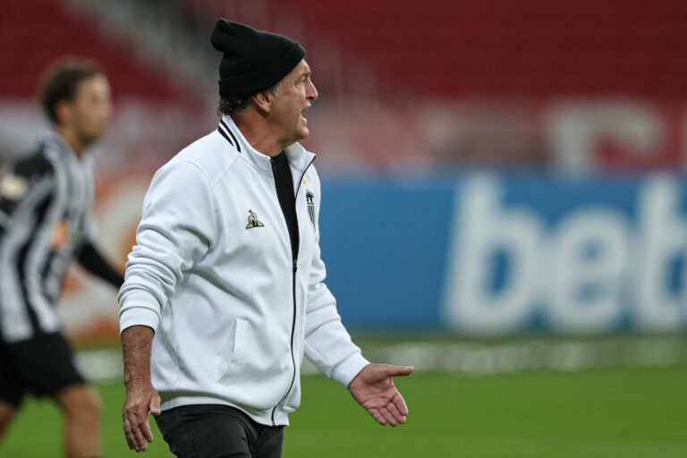 Cuca teve sonho sobre o confronto com Boca Juniors na Libertadores