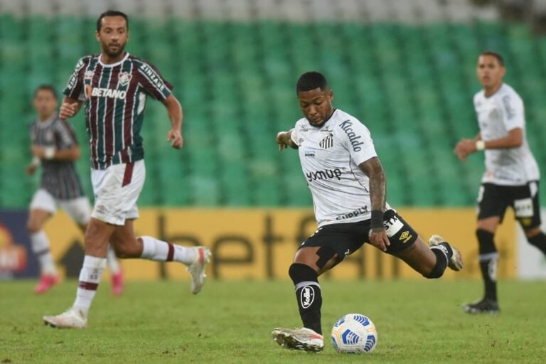 Rueda afirma não ter acordo com Marinho e crava “não existe jogador inegociável”