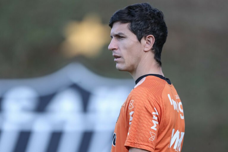 Atlético se reforça com o retorno de Savarino e Nacho Fernandez