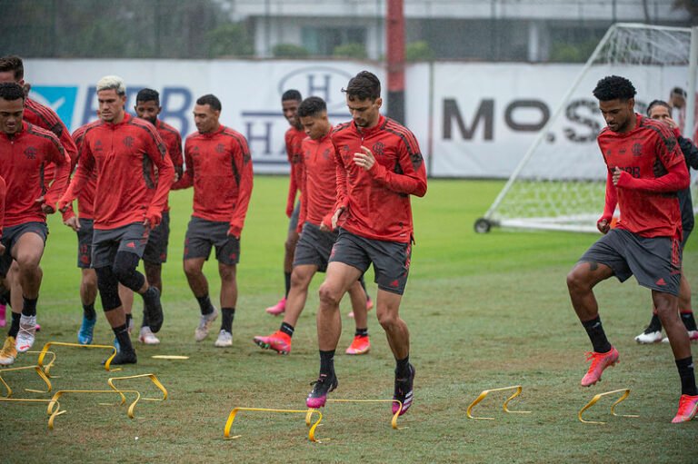 Sem Diego Alves, Flamengo divulga relacionados para a partida contra o Cuiabá