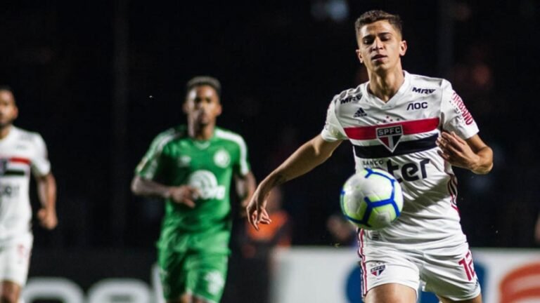 No Morumbi, São Paulo está invicto contra a Chapecoense