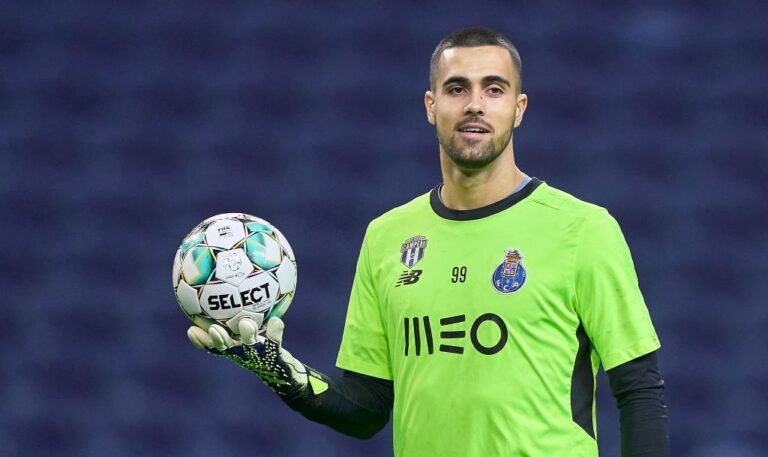 Porto vai renovar o contrato de Diogo Costa