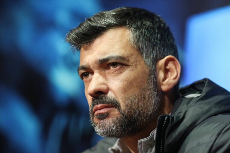 Oficial: Sérgio Conceição renova contrato com o Porto