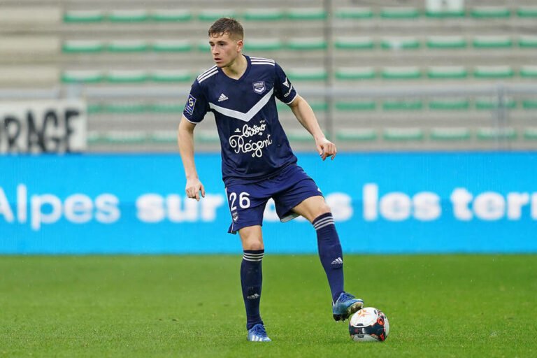 Benfica interessado em meia do Campeonato Francês