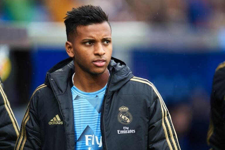 Formado no Santos, Rodrygo está indicado ao prêmio Golden Boy