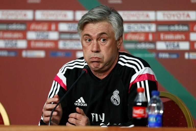 Carlo Ancelotti aceitou reduzir o salário pela metade para voltar ao Real Madrid