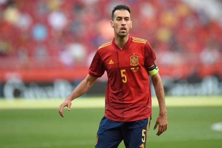 Busquets testa positivo para Covid-19 e desfalca Seleção Espanhola