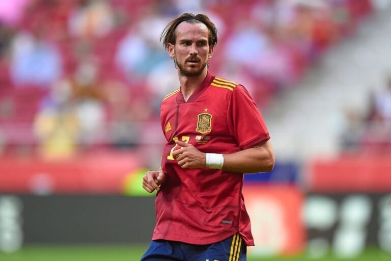 Fabián Ruiz volta ao radar do Barcelona