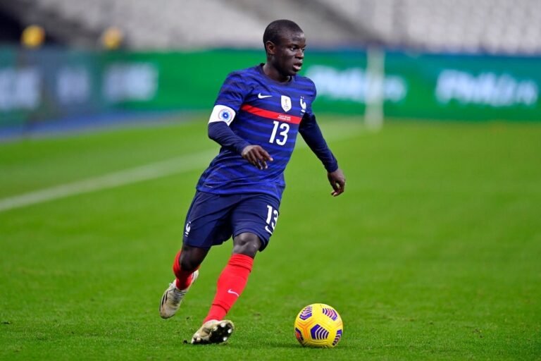 Presidente da França ‘apoia’ Kanté como vencedor da Bola de Ouro