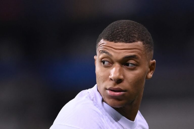 Mbappé despista sobre futuro e não garante permanência no PSG