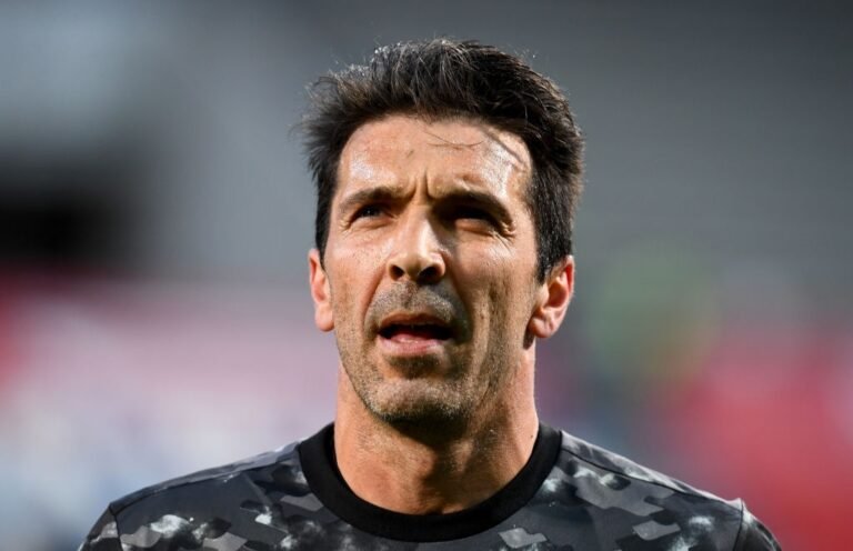 Buffon recusa proposta do Barcelona e espera o Real Madrid