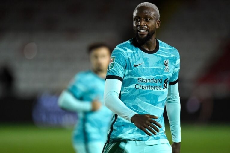 Sevilla monitora a situação de Divock Origi, do Liverpool
