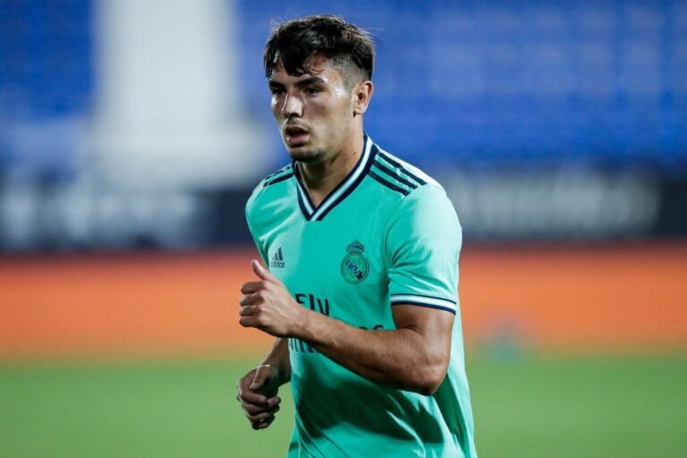 Próximo de acerto com Milan, Brahim Díaz avalia permanência no Real Madrid