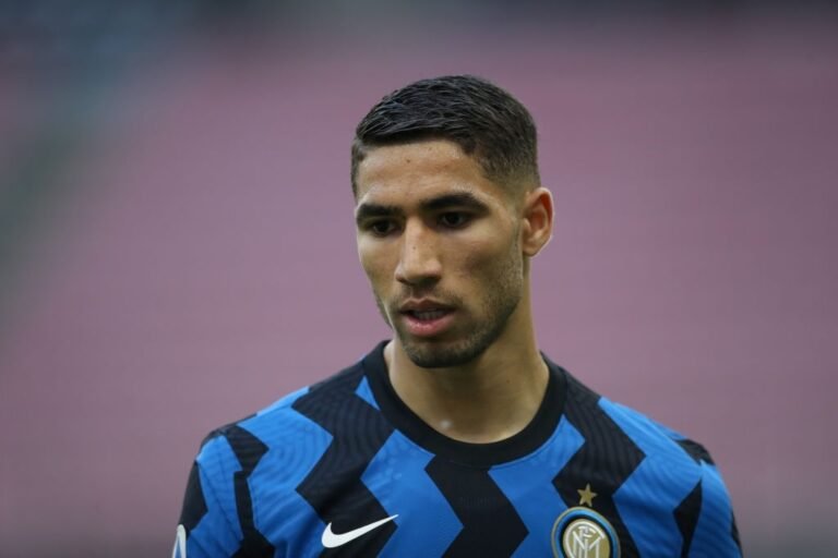 PSG encaminha a contratação de Hakimi
