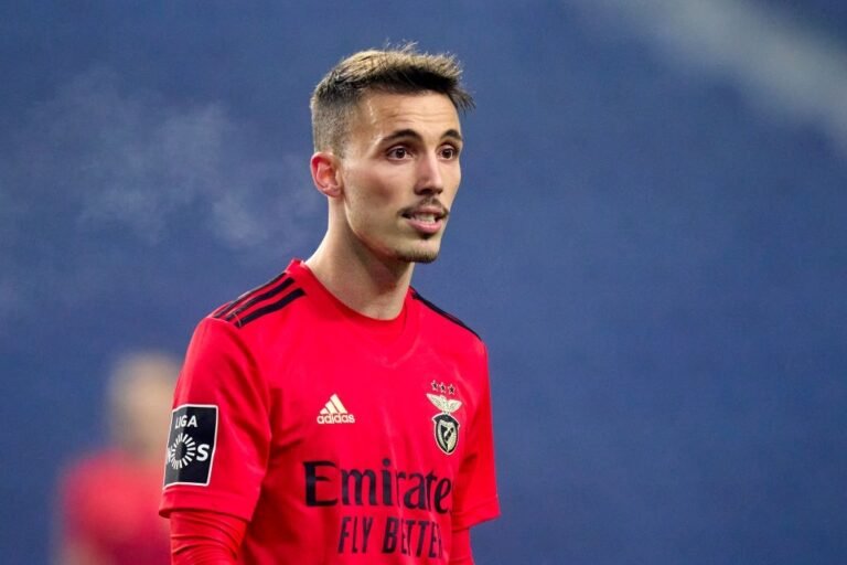 Lazio entra na briga com Barcelona por Grimaldo
