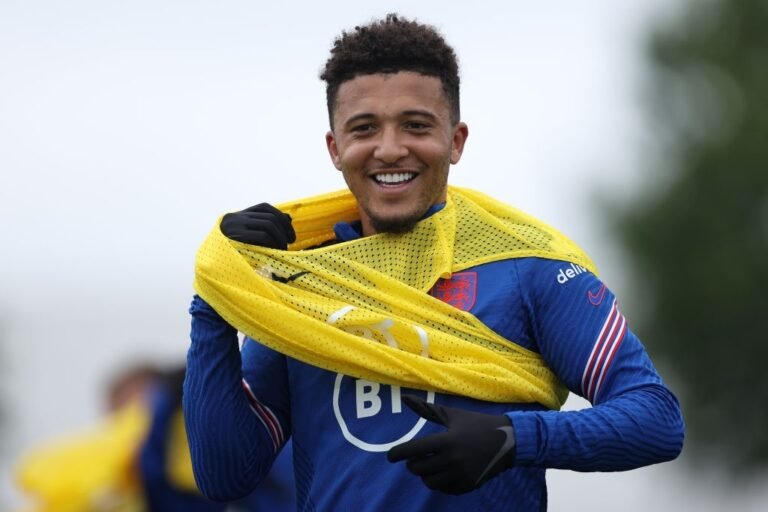 Manchester United encaminha a contratação de Sancho