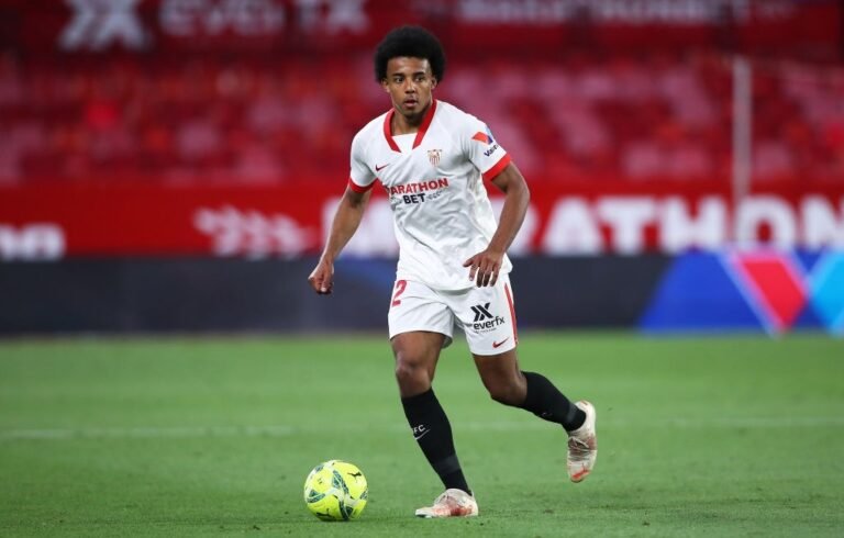 Tottenham entra na disputa pela contratação de Jules Koundé, do Sevilla