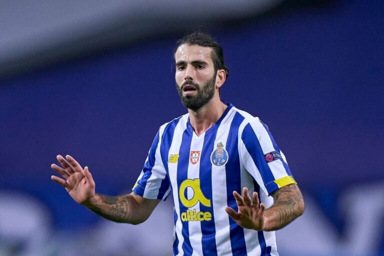 Tottenham monitora Sergio Oliveira