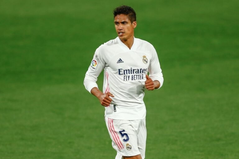 De saída do Real Madrid, Varane quer jogar no Manchester United