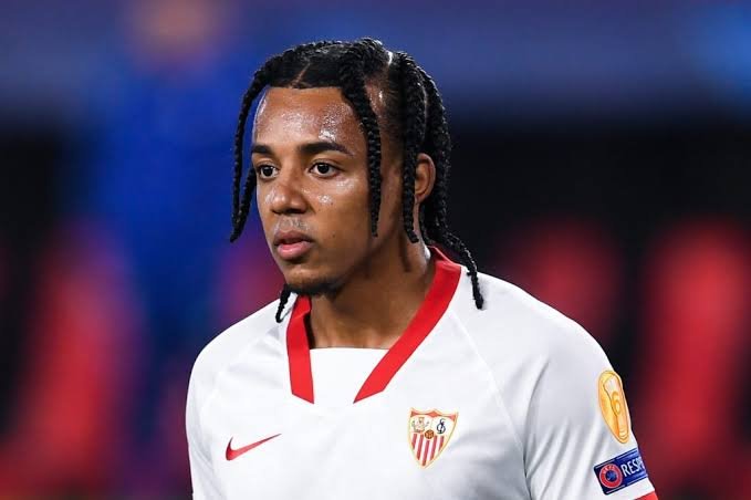 Sevilla define substituto para Jules Koundé